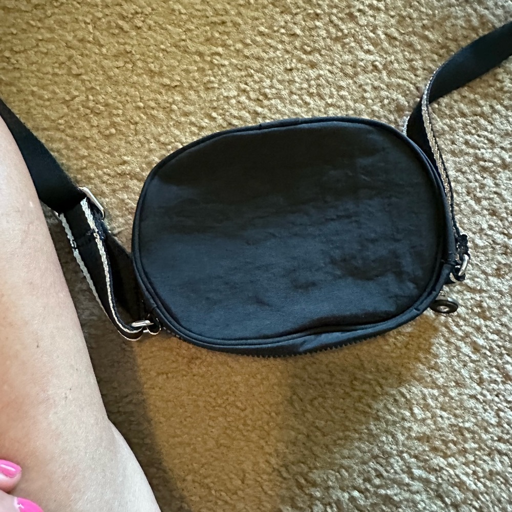 Kipling adjustable crossbody - Picture 6 of 11